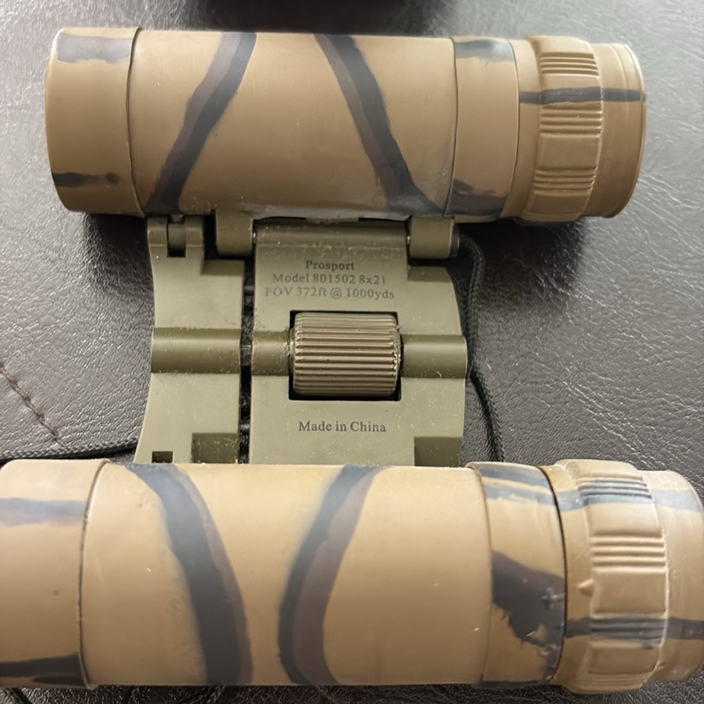 Simons  Binoculars Compact Design with Textured Grip - Picture 2 of 2